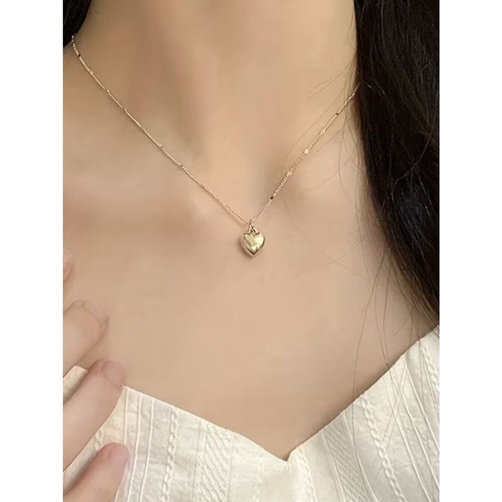 Necklace Puff Heart Pendant Golden Twisted Bar Cable Chain